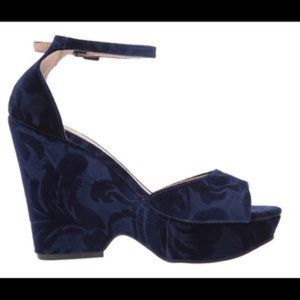 Madden Girl Navy Blue Heels